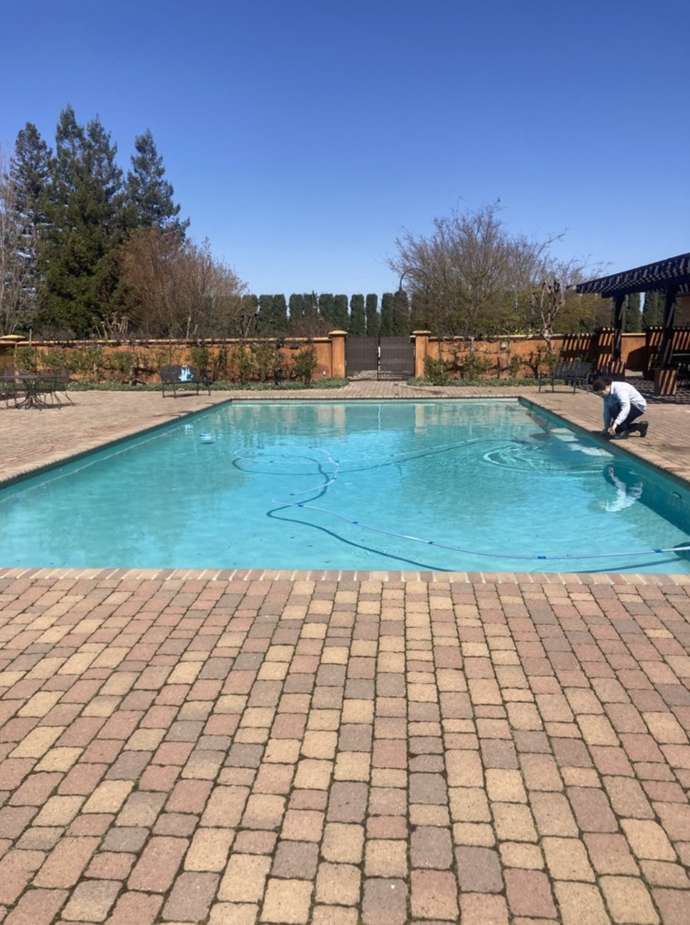 Clean pool serviced by EZ Pools in Lathrop
